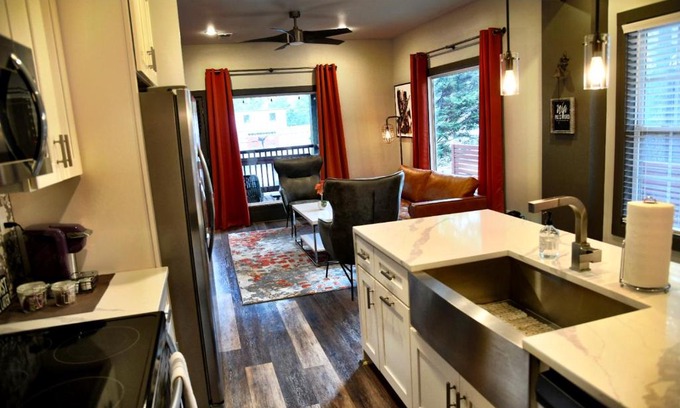 East Atlanta House | Luxury Modern - Minutes from everything, Atlanta.