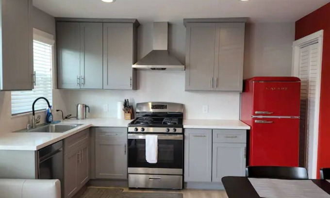 Santa Clara Condo | Luxury Modern Vacation Home 2 bd/2 bath Near SF