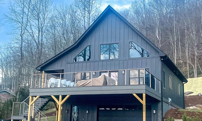 Balfour House | Luxury Mountain Escape