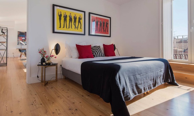 Bairro Alto Apartment | Luxury Oasis in Bairro Alto by LovelyStay