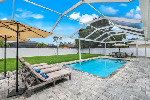Pelican Villa | Luxury Oasis in Cape Coral