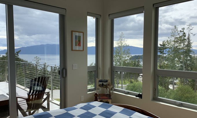 Irvines Landing House | Luxury ocean living, the perfect place to relax or work remotely.