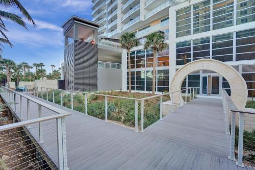 Singer Island Apartment | Luxury Ocean View 2BR