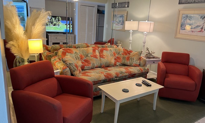 North Myrtle Beach Condo | Luxury Oceanfront, 2 Bedroom, 2 Bathroom Condo with Great Views on Both Sides!