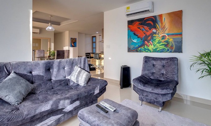 Santa Maria Condo | Luxury Penthouse 6 BD 4 BTH w/Rooftop Pool + Fiber Internet, Guest Friendly