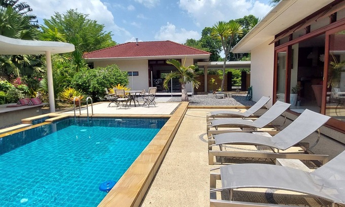 Nong Thale Villa | Luxury pool villa with a lush garden accommodate up to 6 persons