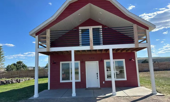 Panguitch Other | Luxury Red Barn at Stoney Farms NO CHOREs