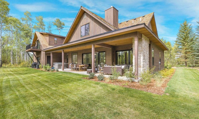 Driggs House | Luxury Redtail Sanctuary | Hot Tub Game Room