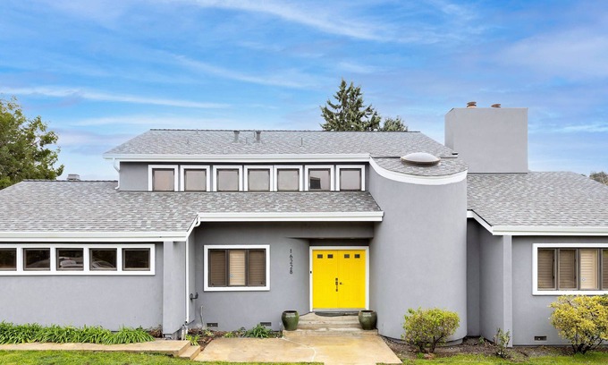 Noddin House | Luxury remodeled home in the heart of Los Gatos - Home Away from Home!