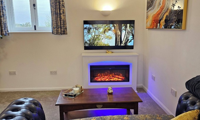 Fiddington Apartment | Luxury Retreat, Children and Dogs too