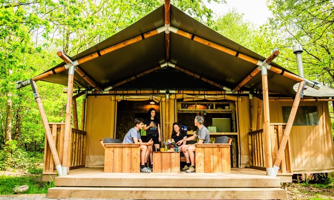 Acton Scott Cabin | Luxury Safari Tent with Hot Tub