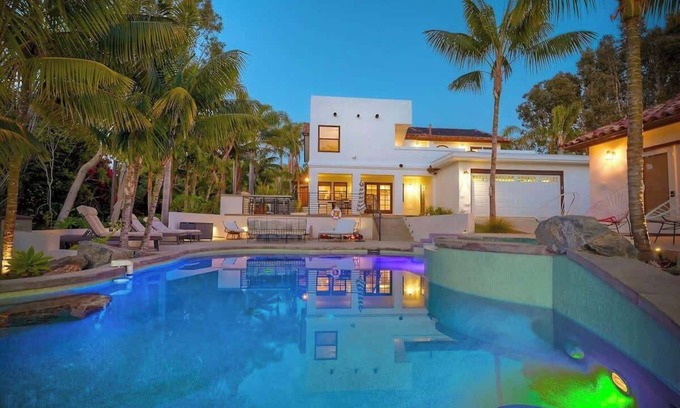 Leucadia House | Luxury Sanctuary Retreat-Heated pool-Hot tub-Volleyball