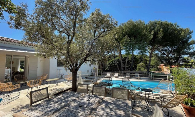 Sanary-sur-Mer House | Luxury sea view villa with swimming pool and private cove access for 10