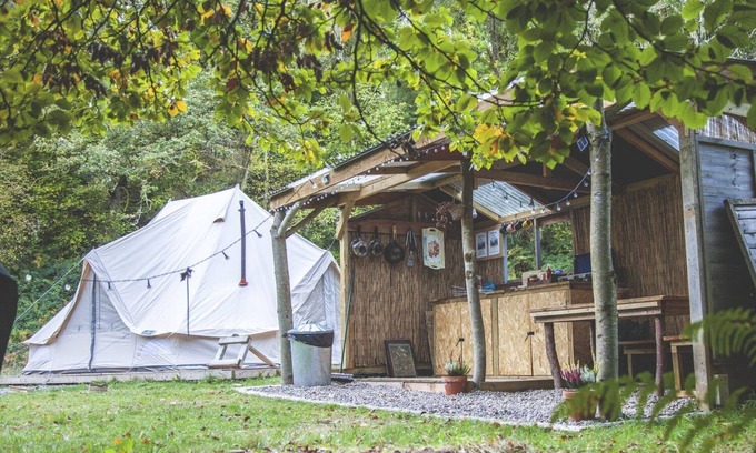 Crickhowell RV Rental | Luxury secluded glamping in the Brecon Beacons