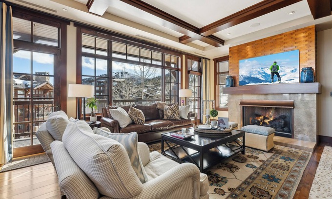 Empire Pass Condo | Luxury Slopeside Condo by InvitedHome | Ski-In/Ski-Out, Game Room, Après-Ski