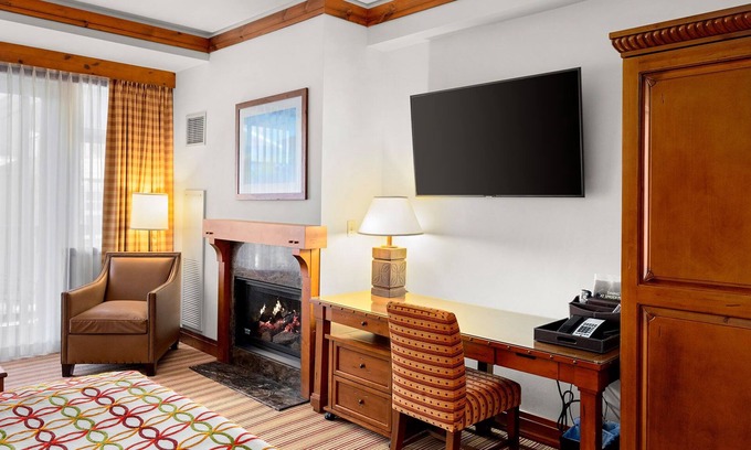 Stowe Area Condo | Luxury Studio Ski-in Ski-Out, Hiking, Mtn Biking, Golf, Fishing