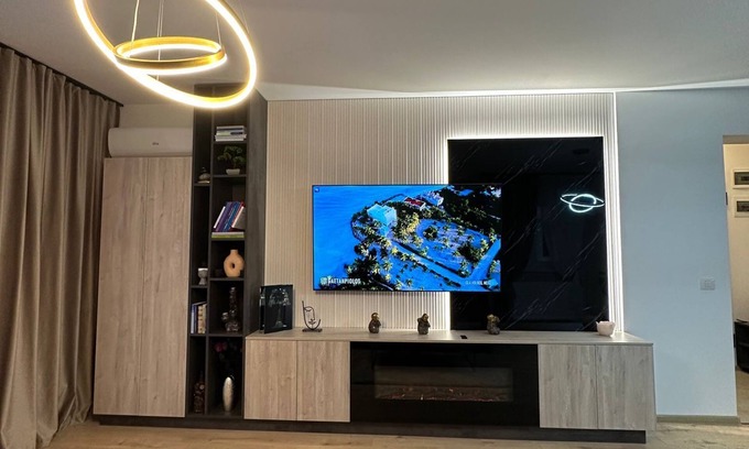 Tractorul Apartment | Luxury Top Apartment