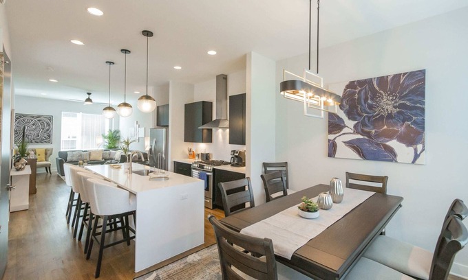 Nashville House | Luxury Townhome★11 Beds★Breathtaking Views★Mins DT