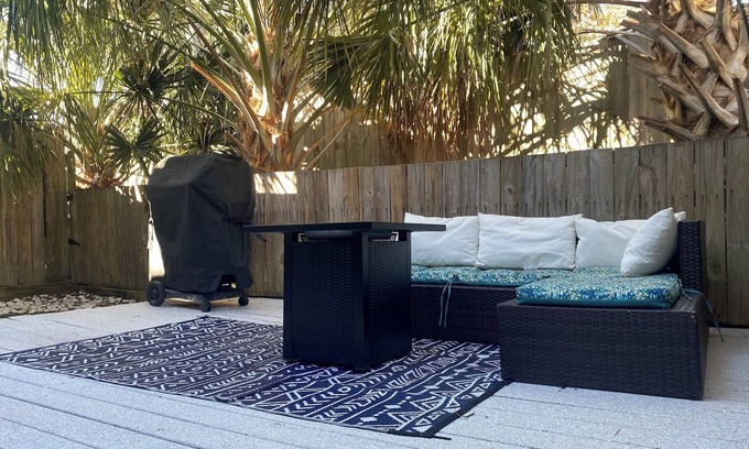 Mount Pleasant House | Luxury Townhouse near Downtown and Beaches with Hot Tub