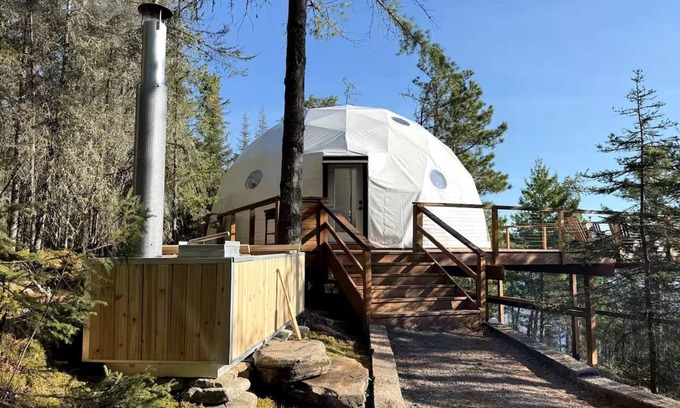 Crane Lake House | Luxury Treetop Glamping Dome with Private Hot Tub near Crane Lake, Minnesota