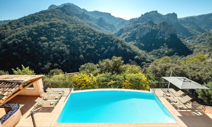 St. Jean de l’Esterel House | Luxury Villa 8w/Pool, Sea & Mountain Views