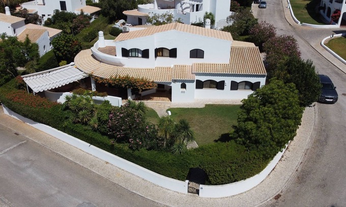 Alvor Villa | Luxury Villa, Beach and Golf, perfect getaway for Family and Friends