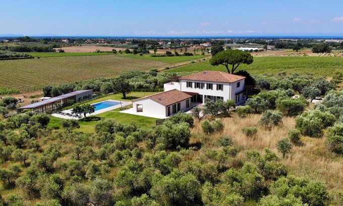 Cecina Villa | Luxury Villa, modern, surrounded by nature, a few min from the sea and Bolgheri