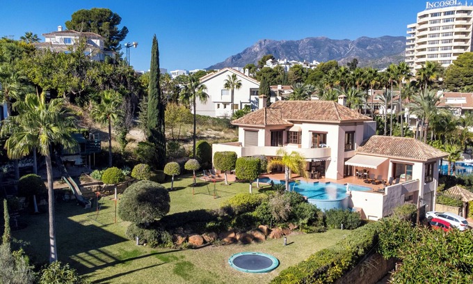 Marbella House | Luxury Villa Robledal in Marbella