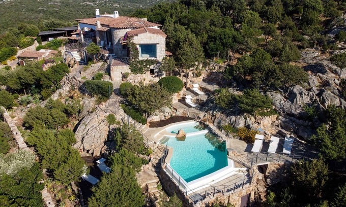 Baja Sardinia Villa | Luxury Villa Sea View Pool among the Rocks