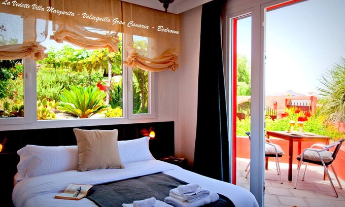 Valsequillo de Gran Canaria Villa | Luxury Villa Sleeps 8 + 4 Bed Air Contioning/6 Bathroom Countryside