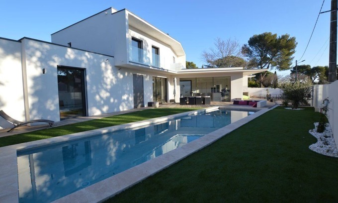Castelnau-le-Lez Villa | Luxury villa with pool near Montpellier and the sea