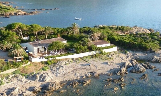 Calcatoggio House | Luxury villa with access to the see