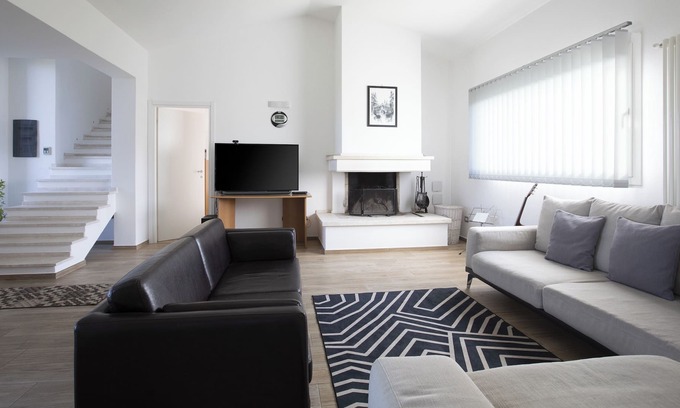 Arbatax Villa | Luxury Villa with Jacuzzi close to the Town Center and the beach