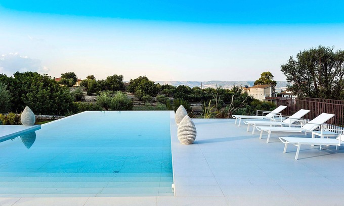 Campanella-Gianforma Villa | Luxury villa with pool in Modica, Sicily – 10 pax