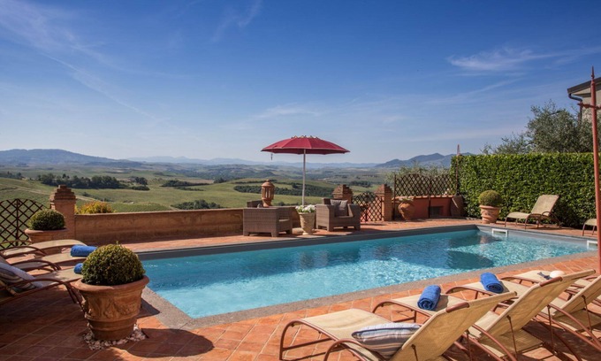 Fabbrica House | Luxury villa with private pool and stunning views between Pisa and Volterra