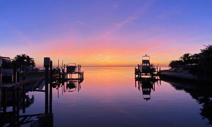 St. Petersburg House | Luxury Waterfront Home w/Dock, Pool & Hot Tub