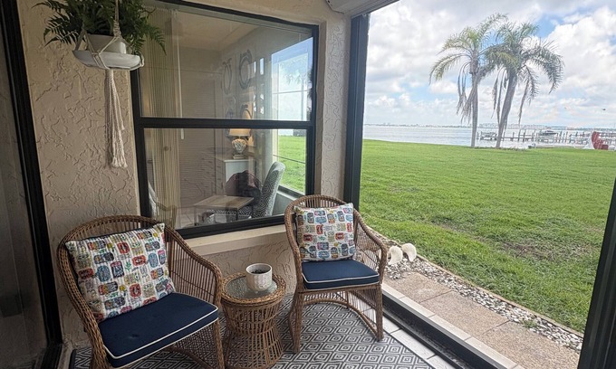 Casa del Mar Condo | Luxury Waterfront in St Pete Beach, FL-Private Beach Access! Breathtaking Views!