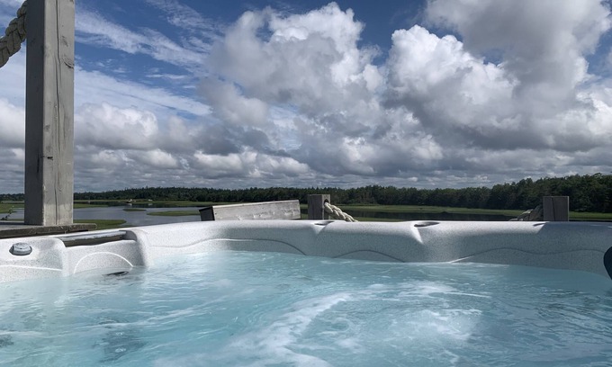 Wedgeport House | Luxury Waterview 2 Bedroom Suites, Sleeps 4