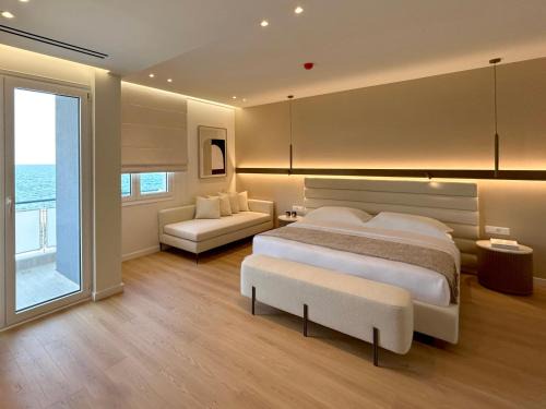Thessaloniki City Centre Hotel | Luxury White Tower Suites