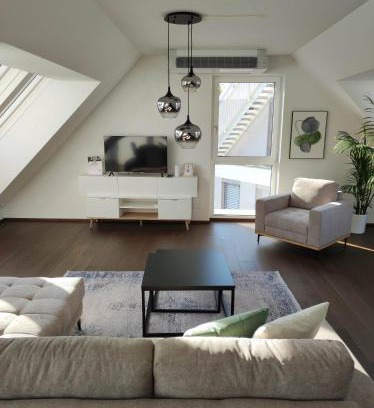 Kaisermuhlen Apartment | Luxus Penthouse gegenüber Vienna International Centre und Kaiserwasser