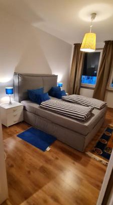 Bad Homburg v.d. Hoehe Apartment | Möblierte Souterrainwohnung mit 2 Schlafzimmern und Garten