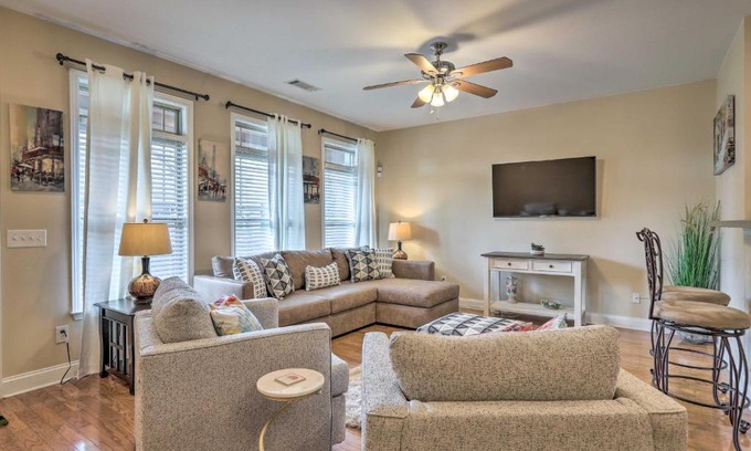 Macon House | Macon Townhome with Patio - 5 Mi to Downtown!