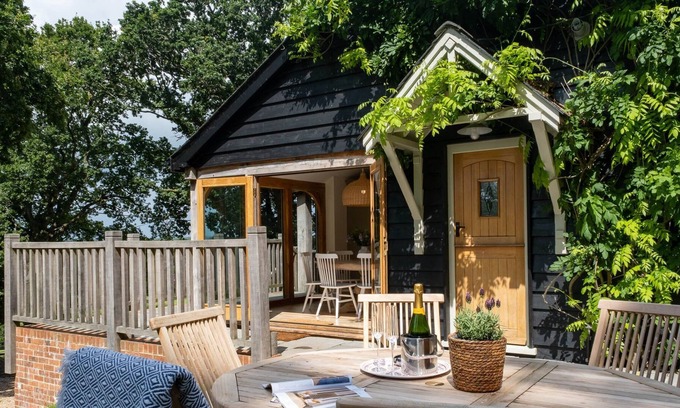 New Forest District Cottage | Made for serious relaxation...