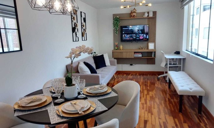 Magdalena del Mar Apartment | Magda Mar Premiere Luxury Apartment, Wifi , 85 M2