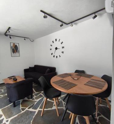 Karystos Apartment | MAGIA's HOUSE