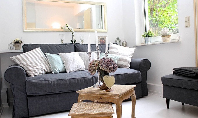 Wentorf bei Hamburg Apartment | Magical apartment in an old villa with free WiFi
