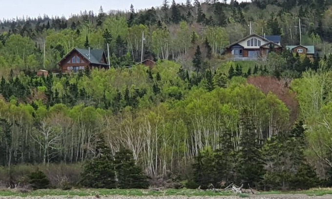 West Bay House | Magical Retreat up to 20 People