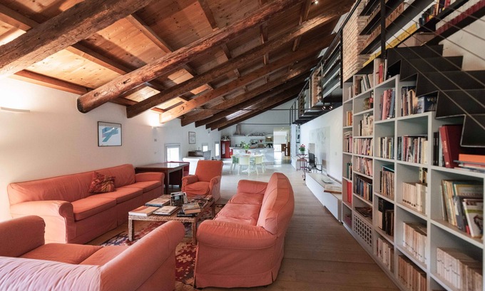 Vicenza Apartment | Magnificent apartment in the guesthouse of Villa Valmarana with frescoes by Tiepolo