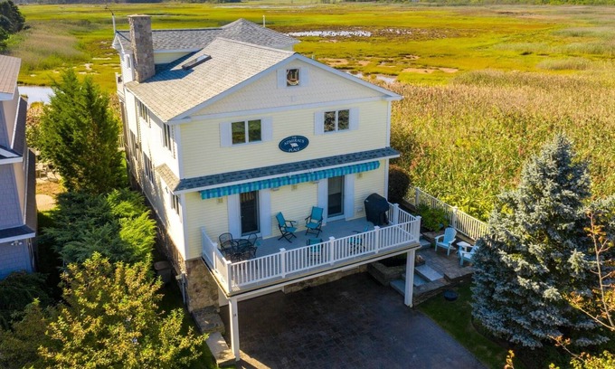 Ogunquit - Wells House | Magnificent Coastal Retreat-Gorgeous Sunset- Close Proximity to Beach!