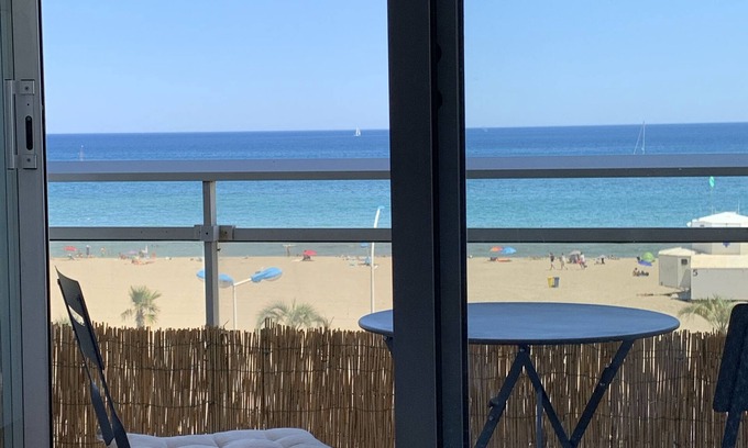 Le Grand Large Apartment | Magnificent studio sea view Canet beach π